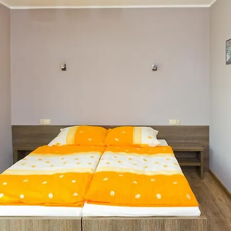 Dwuosobowe 3*